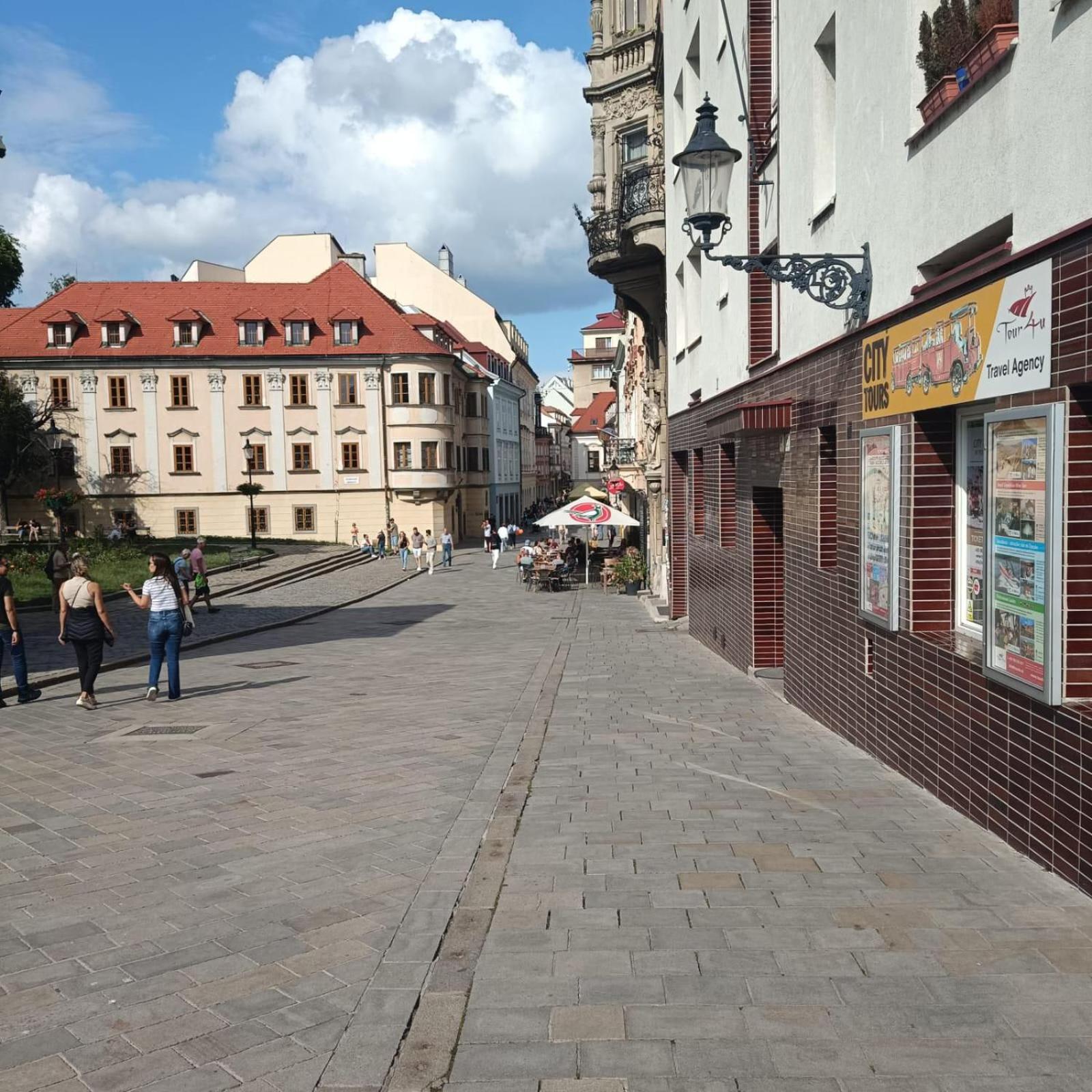 Apartmán New Oldtown Near St Martin Cathedral, Ac, Balcony *